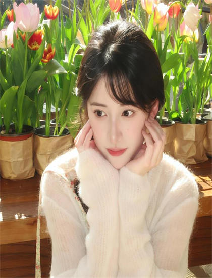 《秘密の园园都写真》叙事手法解析：时间线安排与视角切换技巧探讨，杜比音效